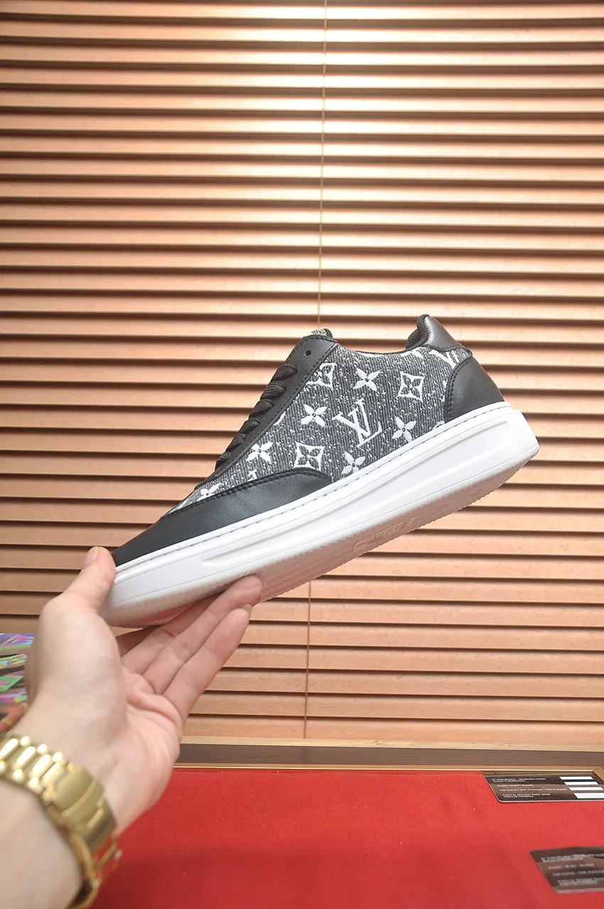 Men's shoes 💰540💶[LOUIS VUITTON] Original order price (water-dyed cowhide lining) new model 🍀LV Louis Vuitton * - top version of LV classic trendy shoes! Made of imported original cowhide, water-dyed cowhide lining, and original wear-resistant rubber outsole! High quality products! Code number 38-45 (45 is custom-made and cannot be returned or exchanged)